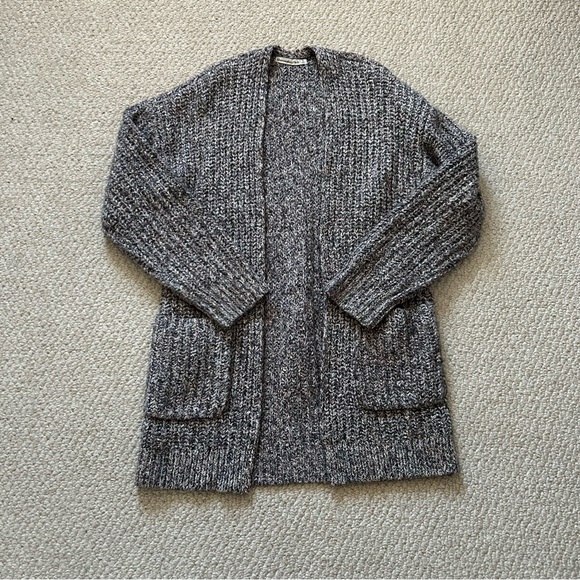 Abercrombie & Fitch Sweaters - Abercrombie & Fitch Women’s Long Open Front Cardigan Sweater in Gray, Size Small